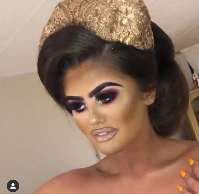 Comparad el cuello y la cara