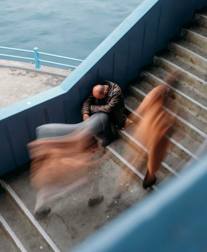 This Instagram Account Shares Highly Amusing Street Photos; Here Are Their 50 Newest Ones
