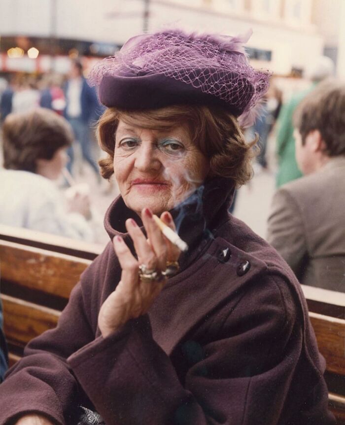 This Instagram Account Shares Highly Amusing Street Photos; Here Are Their 50 Newest Ones
