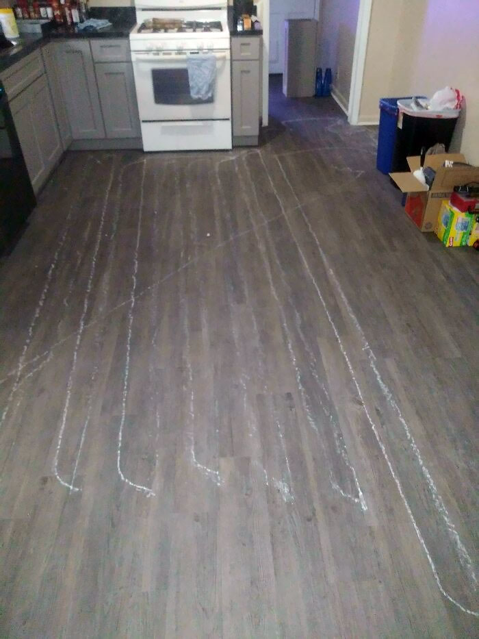 Estoy haciendo renovaciones y la roomba ha encontrado un trozo de pladur