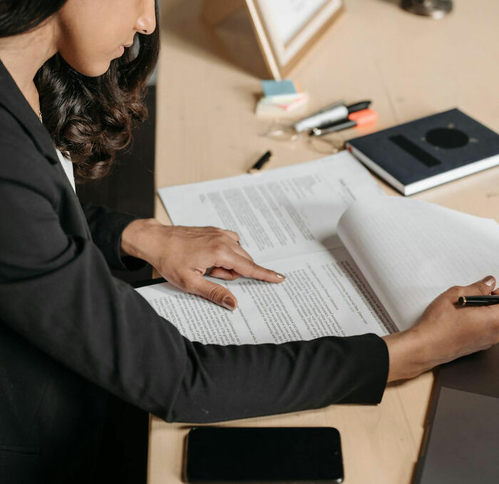 20 Empleados vengándose salvajemente de sus jefes antes de renunciar a su trabajo