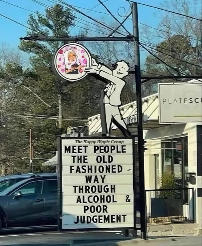 50 Of The Funniest And Most Baffling Signs That People Found In The Wild