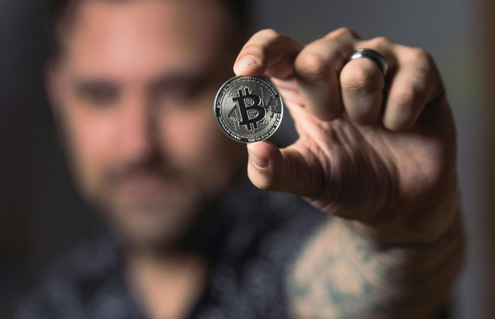 30 Personas que ganaron dinero tan fácilmente que tenían que compartir sus historias