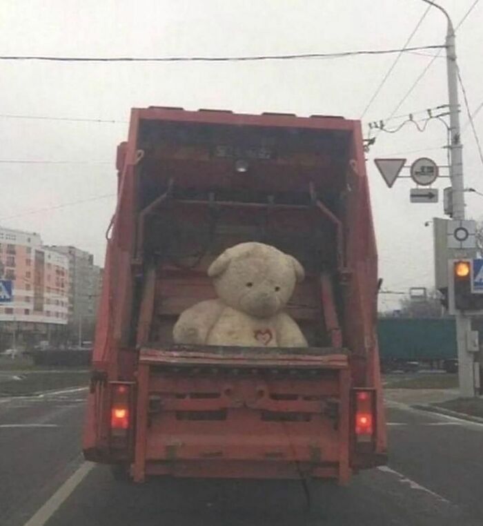 50 Of The Most Cursed Images For People Who Have A Higher Tolerance For Bizarreness (New Pics)