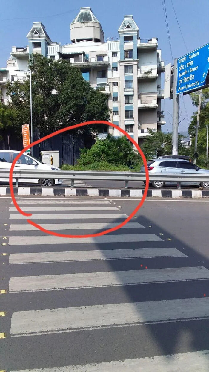 Un cruce peatonal en Pune, India