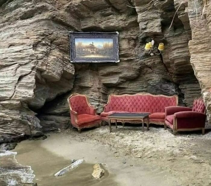 50 Of The Most Cursed Images For People Who Have A Higher Tolerance For Bizarreness (New Pics)