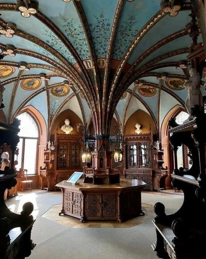 Biblioteca del castillo de Marienburg, Alemania, siglo XIX