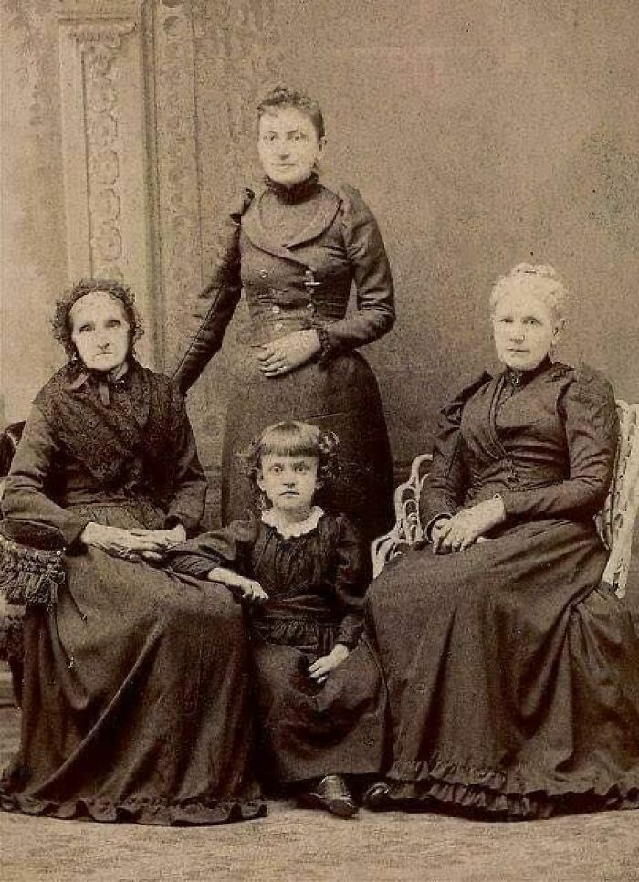 4 generaciones en 1 foto, 1880