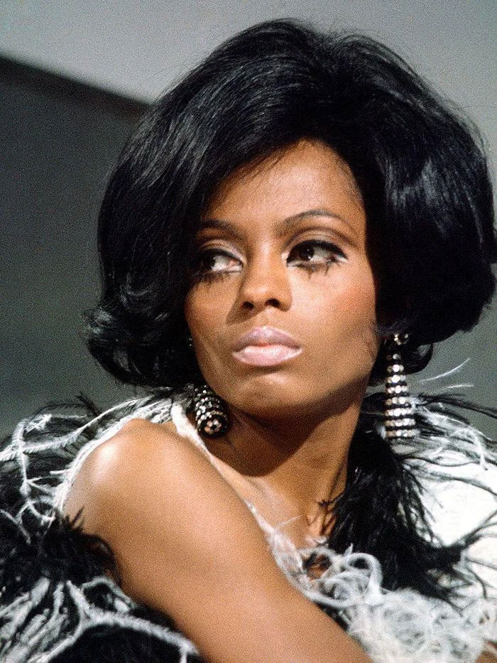 50 Women's Hairstyles From The 1960s That Range From Hilarious To Amazing