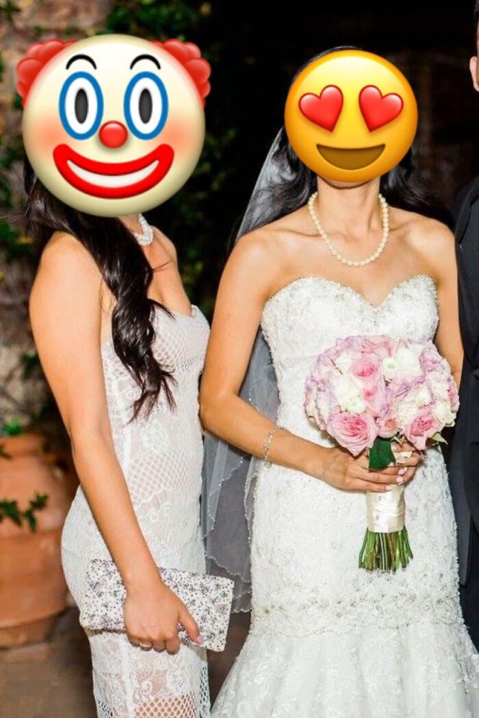 Esta invitada copiando a la novia, hasta en las perlas