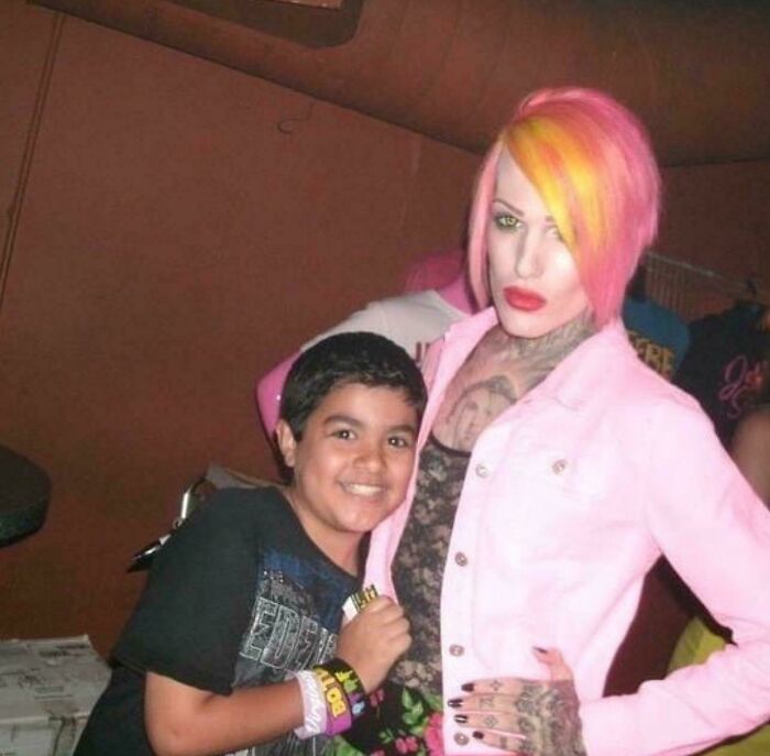 2012, yo a los 10-11 años con Jeffree Star en Toronto