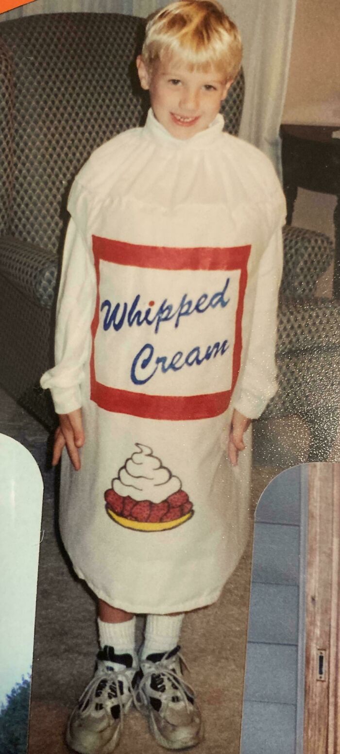 Halloween 1997, insistí en ir como una lata genérica de nata montada y mamá cumplió: