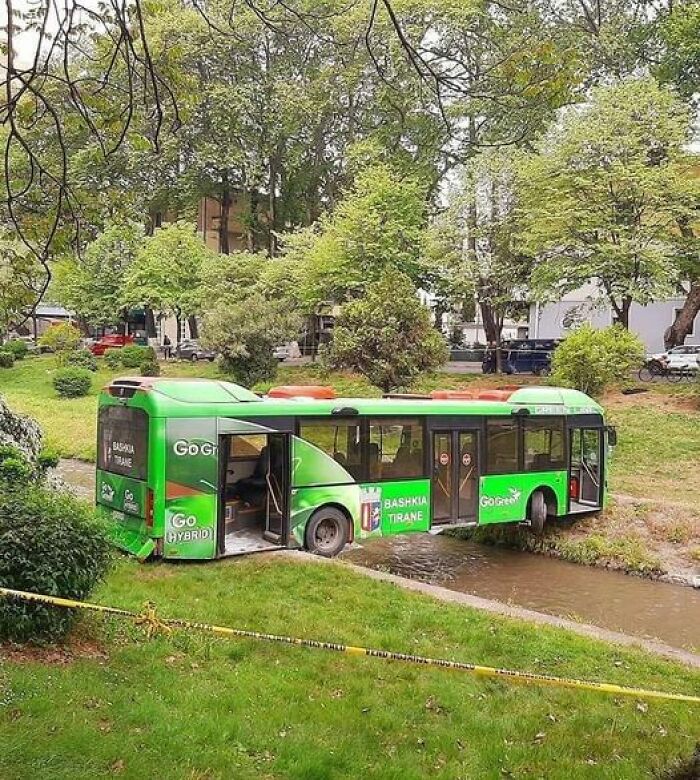 40 Times People Had Such Wild Solutions To Problems, They Ended Up On The “Anything Gone Wrong” Page