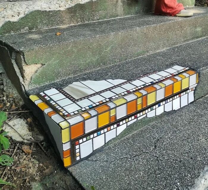 ‘Flacking’, por Ememem, arte para rellenar agujeros en el pavimento
