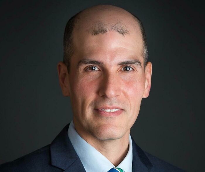 Es profesor en mi universidad