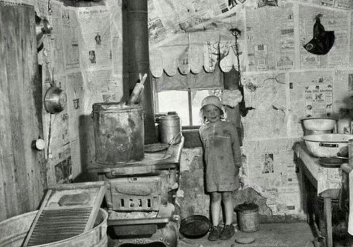 Niña durante la Gran Depresión, años 30