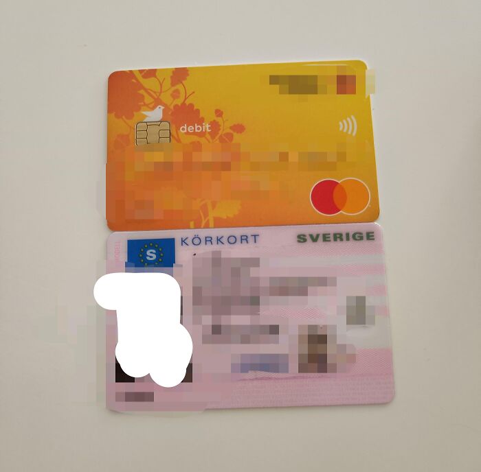 Compré una chaqueta «nueva» por Internet. Encontré esto dentro del bolsillo