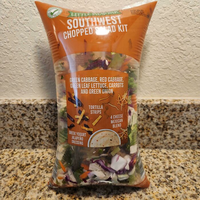 Algo me dice que la ensalada que compré anoche no es apta para el consumo