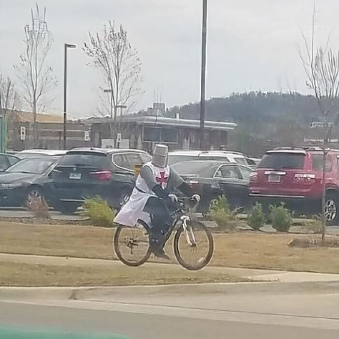 50 Of The Most Cursed Images For People Who Have A Higher Tolerance For Weirdness