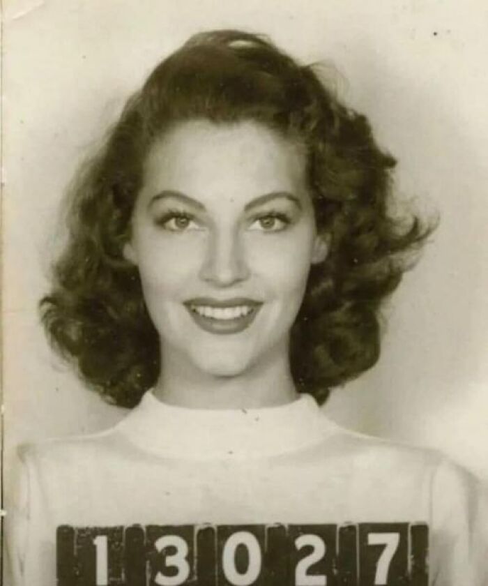Retrato de trabajo de Ava Gardner con 19 años en 1941