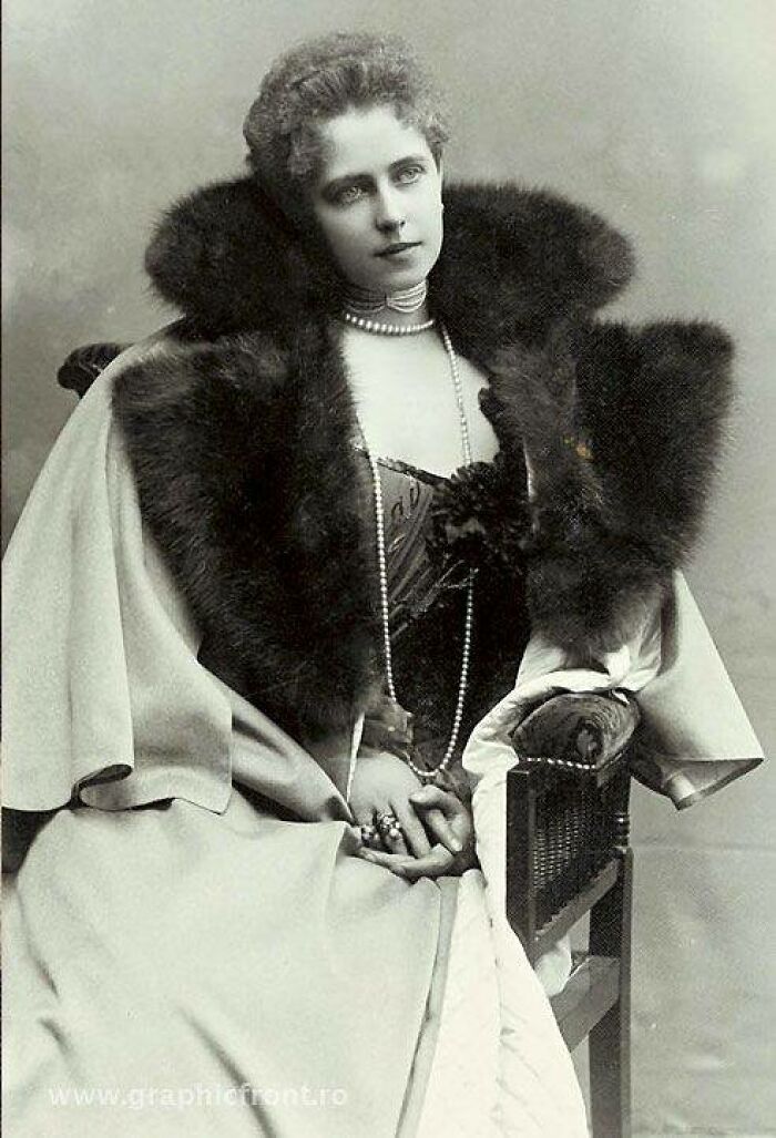 Princesa María de Edimburgo, futura reina de Rumanía, hacia 1890