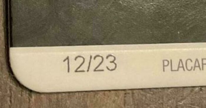 Me gané una tarjeta de regalo en la escuela… que ya expiró. Esperaba un poco más, literalmente voy a una escuela privada 