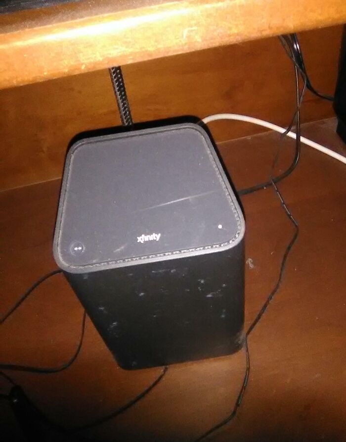 Mi mamá desconectó el internet para que pudiera concentrarme en mi clase virtual