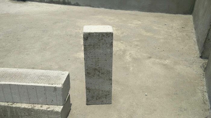 Día sin sombra en Bangalore, los objetos parecen photoshopeados porque no hay sombra