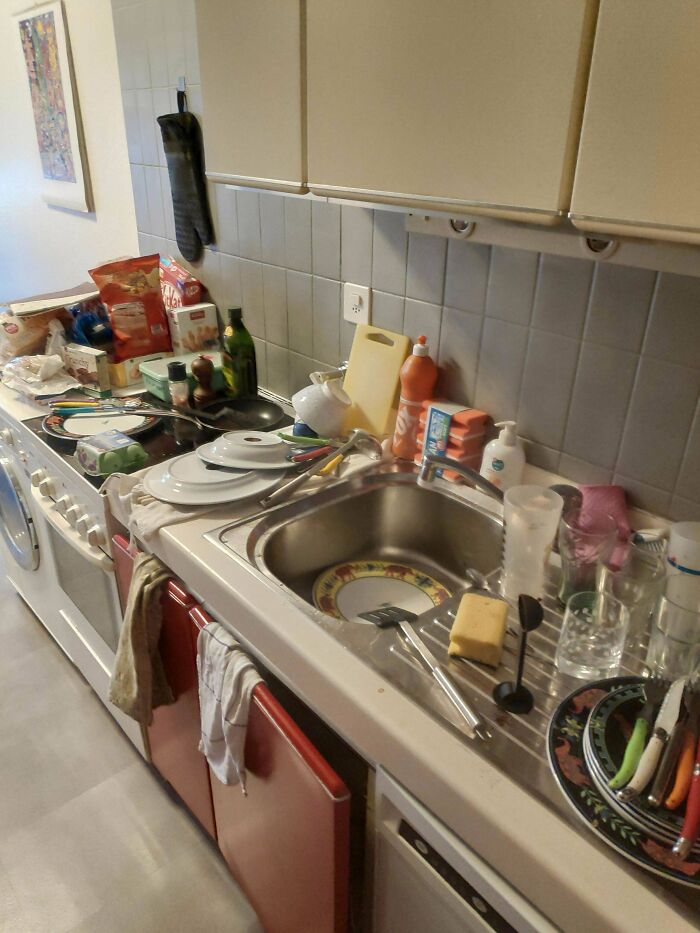 Este caos lo ha hecho una sola persona: mi compañero de piso