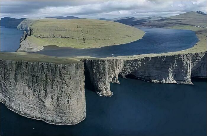 Sorvagsvatn, el lago sobre el mar. Islas Feroe