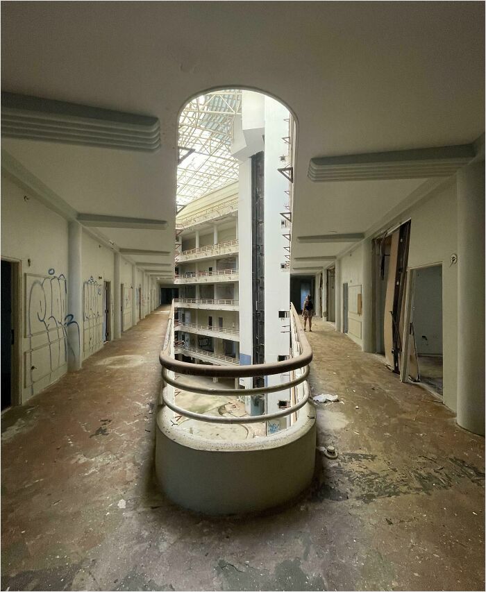 Hotel abandonado