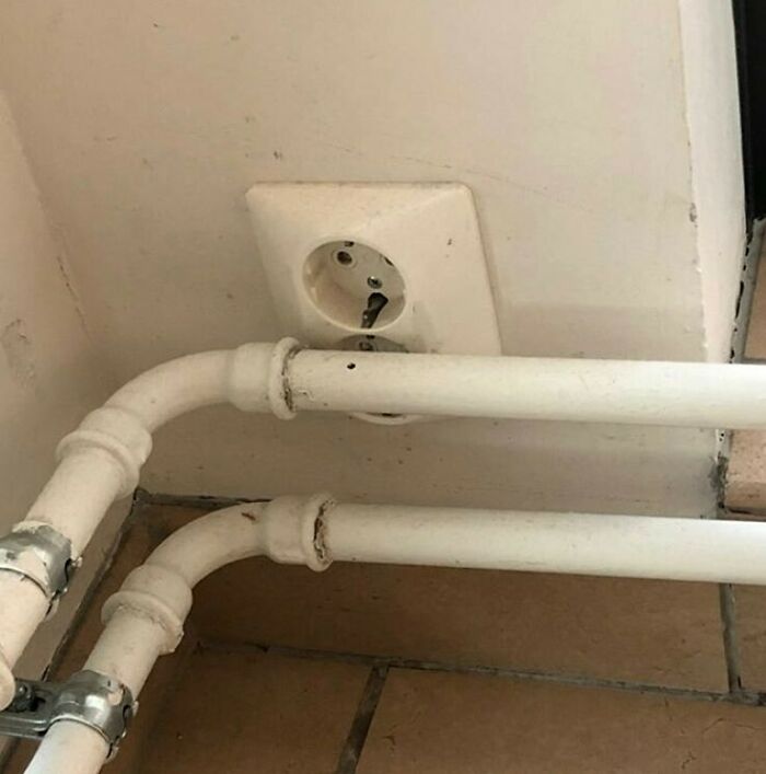 30 Funny Fails From Workers Who Live By The “Not My Job” Philosophy