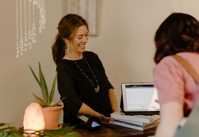 25 Empleados comparten las preguntas más tontas que les han hecho los clientes