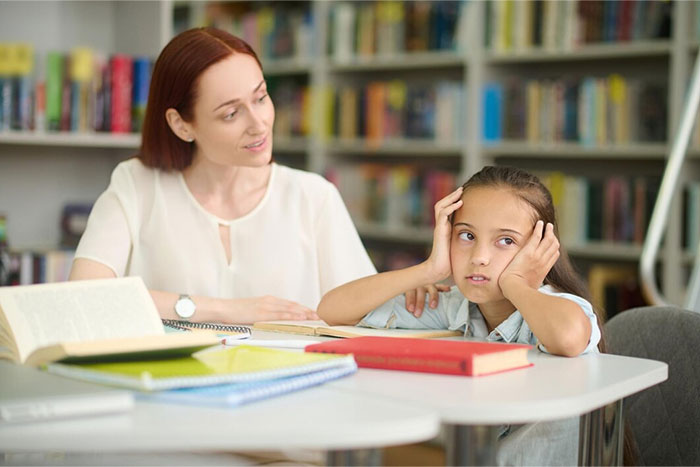 30 Señales de alarma que dicen «malos padres» a gritos