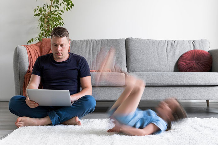 30 Señales de alarma que dicen «malos padres» a gritos