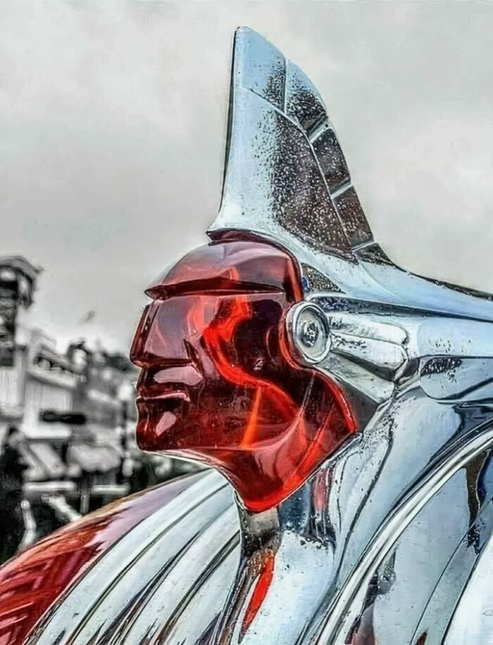 Adorno para capó de Pontiac, años 50