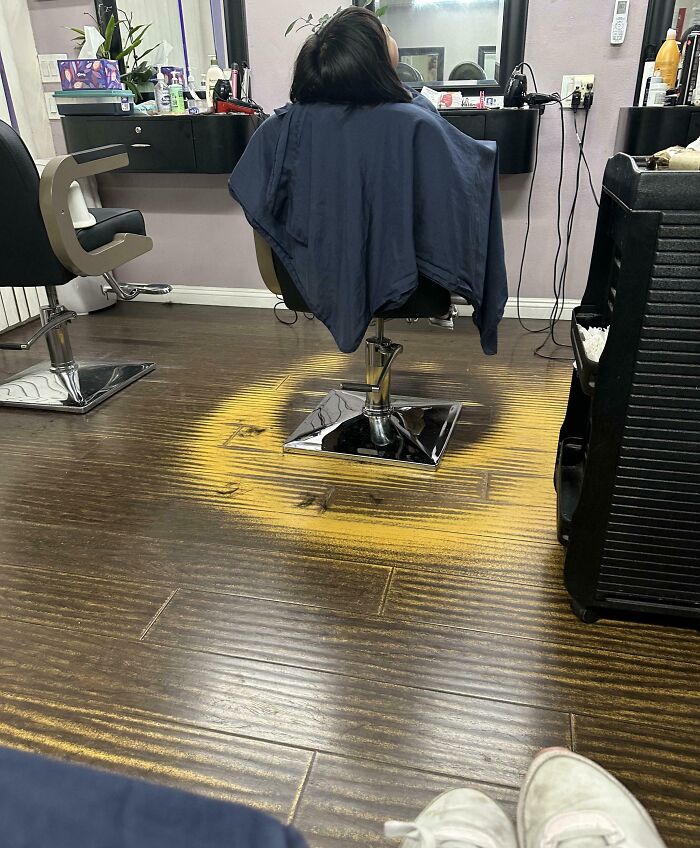 Mi peluquero sólo usa una silla