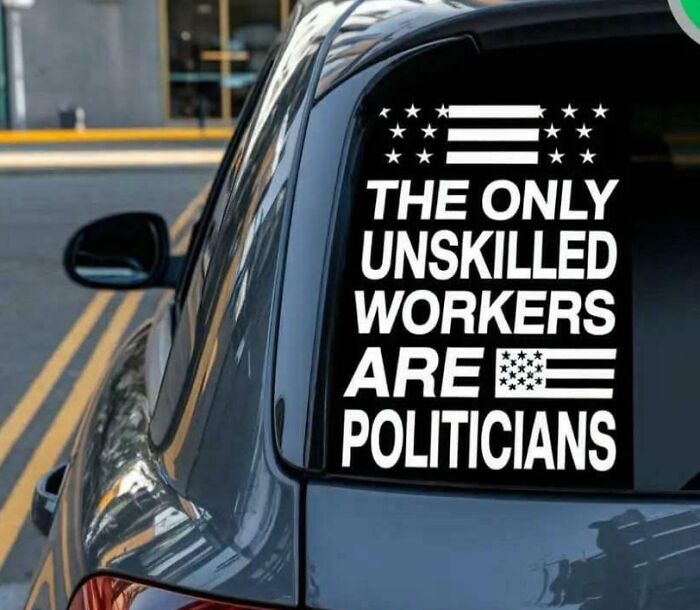Los únicos trabajadores no cualificados son los políticos
