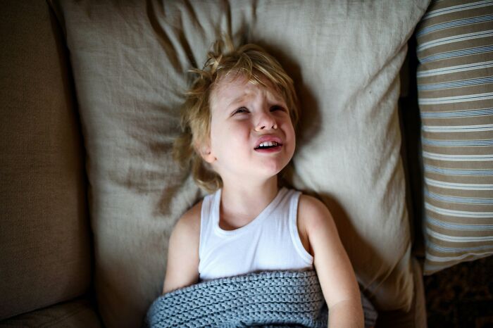 25 Personas comparten el comportamiento más inquietante que han presenciado en niños