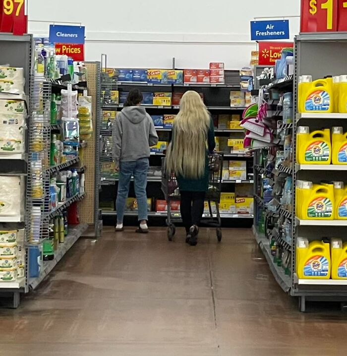 ¿Dónde te hicieron esas extensiones? 😂 Sólo para saber dónde no ir