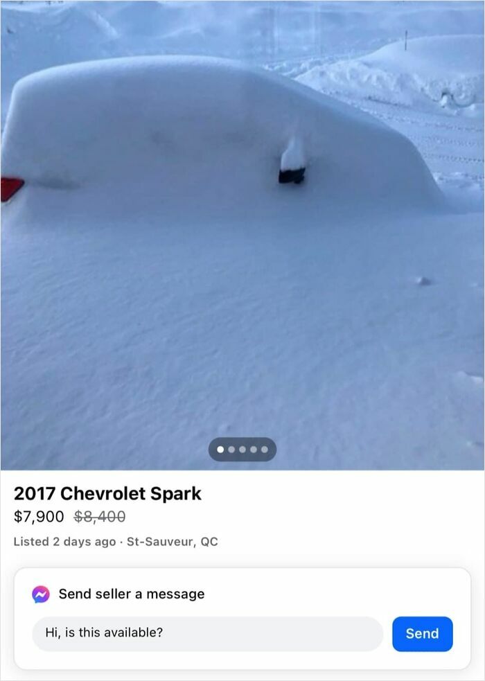 Coche cubierto de nieve en Facebook Marketplace, una de las joyas procedentes de vendedores delirantes.