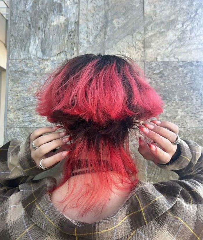 Una chica con la que fui a la escuela de peluquería publicó esta foto de una clienta