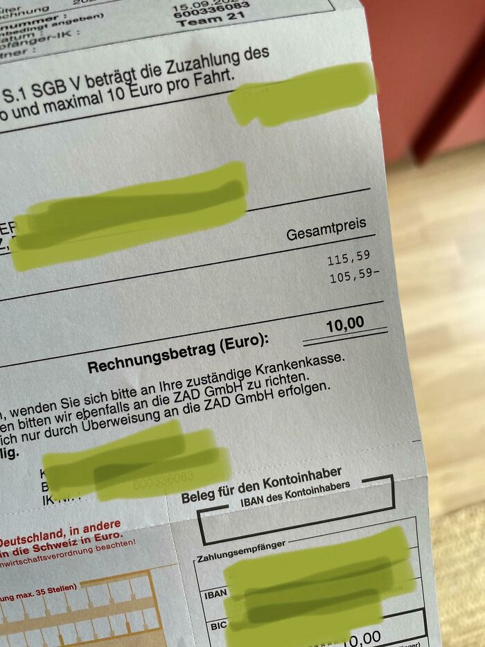 Documento con detalles ingeniosos del funcional sistema de pagos en Alemania, resaltando una factura en euros.