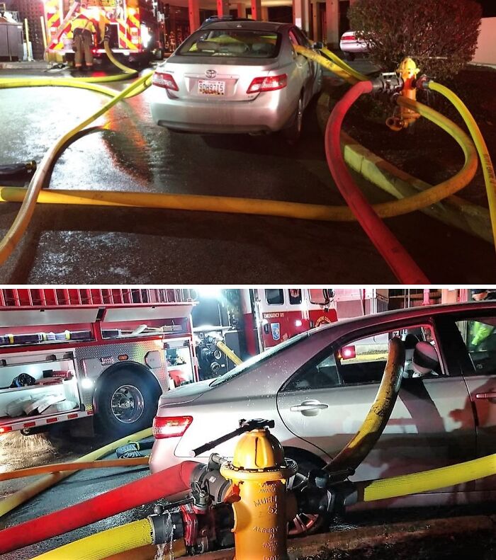 Coche bloqueando una boca de riego, provocando un costoso accidente con mangueras de bomberos.