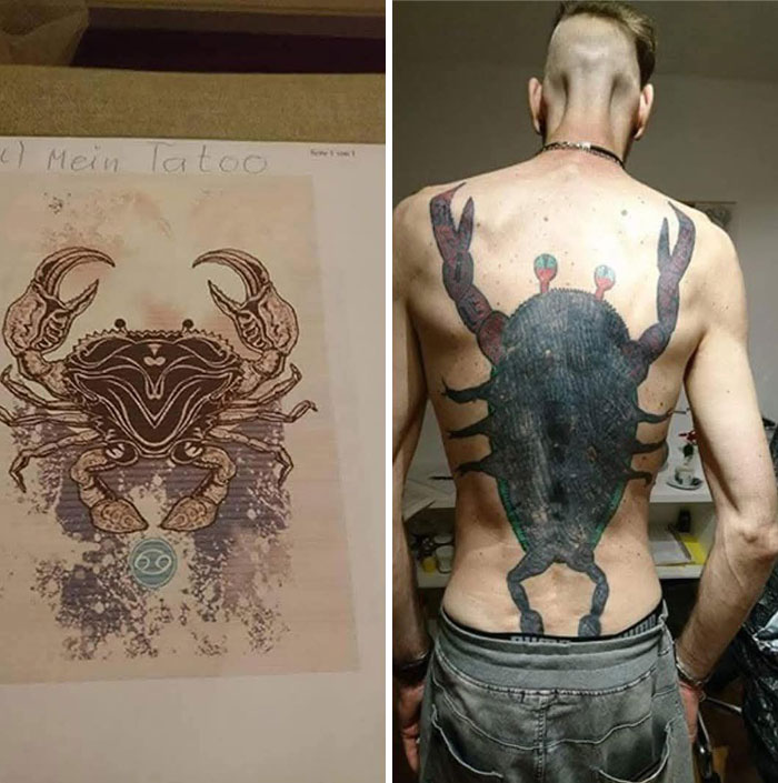 Hombre de espaldas mostrando un tatuaje de cangrejo en la espalda, que no coincide con el diseño original.