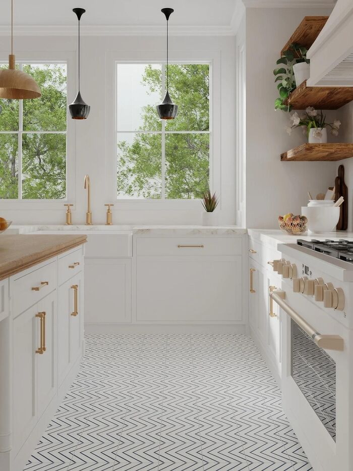 Cocina moderna luminosa con ventanas grandes y diseño elegante, ideal para consejos vitales del personal sanitario y emergencias.