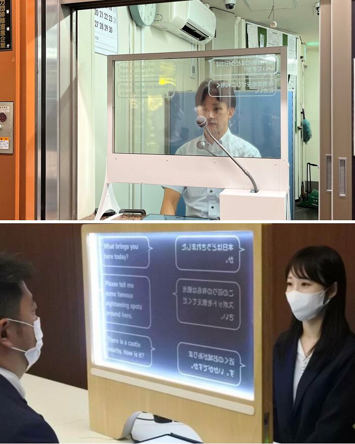Persona usando un panel de protección transparente en un mostrador, detalle ingenioso en la vida cotidiana de varios países.