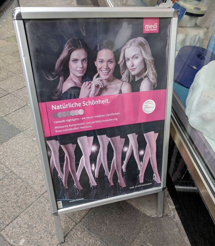 Anuncio con fallo publicitario que muestra piernas y cuerpos desproporcionados, divertido y difícil de creer.