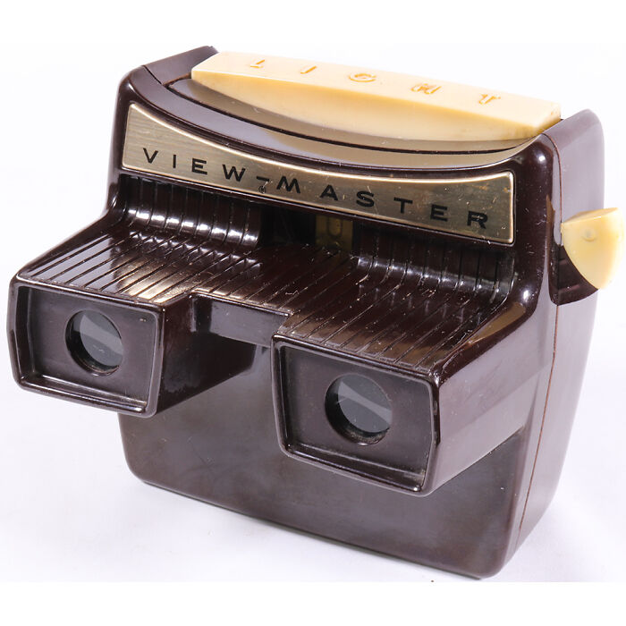 Visor vintage View-Master, dispositivo óptico que ya no existe y genera nostalgia en quienes lo usaron.