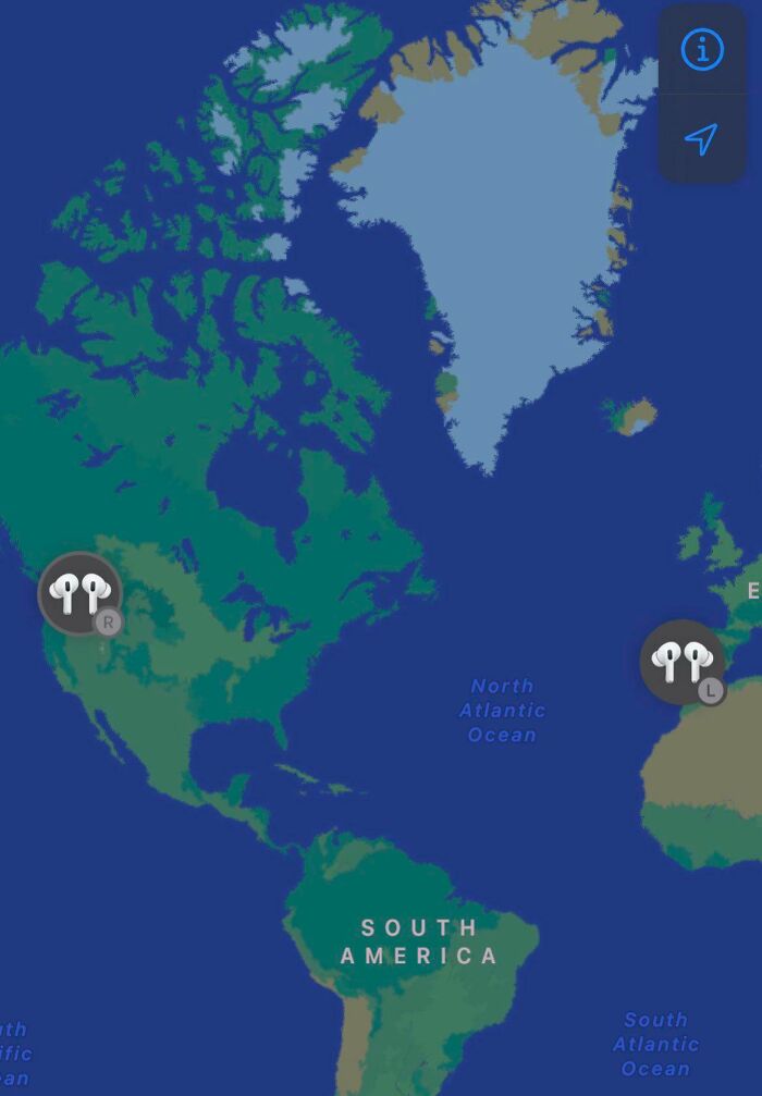 Mapa digital mostrando ubicaciones con auriculares, relacionado con fotos de vacaciones que no salieron como se esperaba.